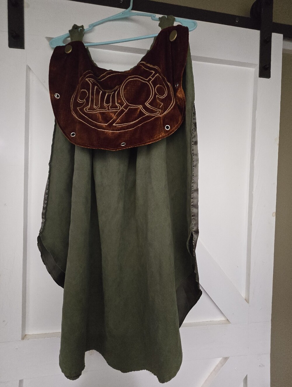 Kids Green Medieval Cloak Costume with Brown Velvet Collar